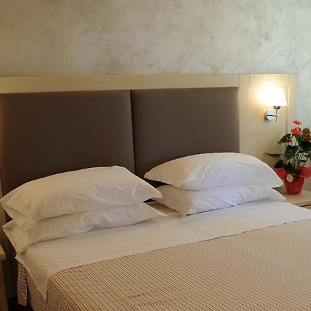 Super Relais Stella Hotel Signa Szoba fotó