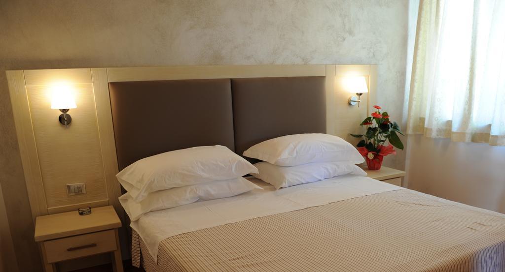 Super Relais Stella Hotel Signa Szoba fotó